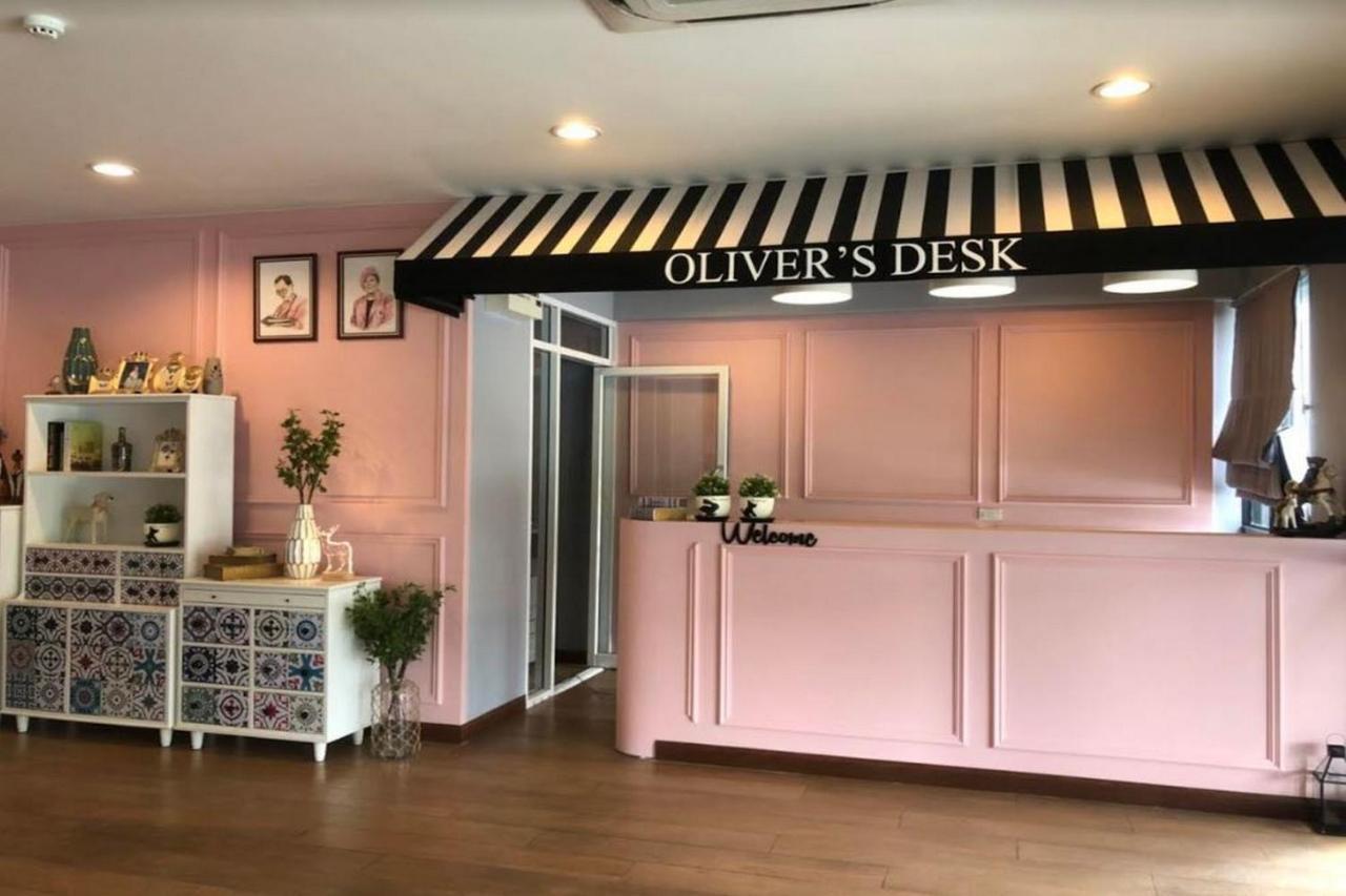 Baan Oliver Srinakarin 曼谷 外观 照片